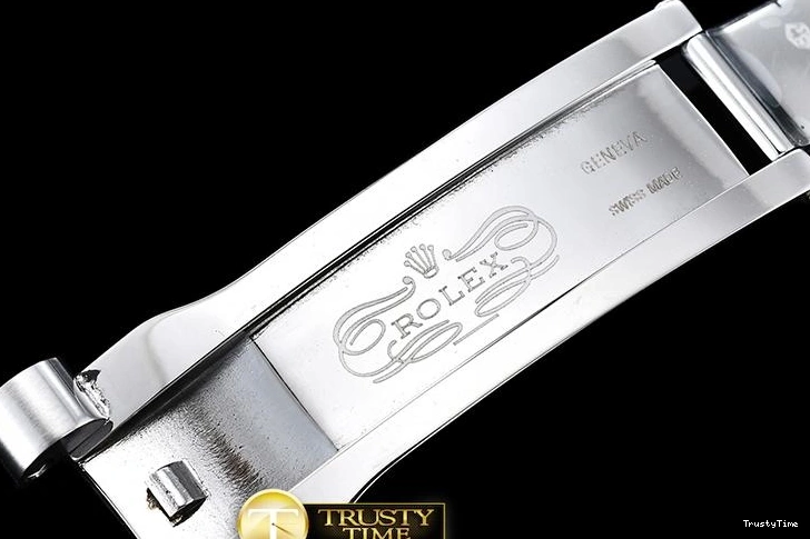 0414 Durable RDD0215B – DayDate 36mm 684